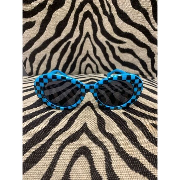 Checkered Fashion Sunglasses - Picture 1 of 4